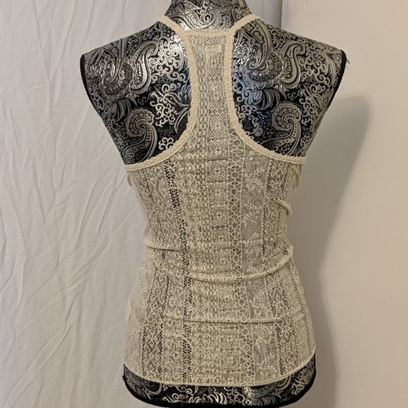 ✨50% OFF✨ Urban Outfitters lace cami - Picture 3 of 6